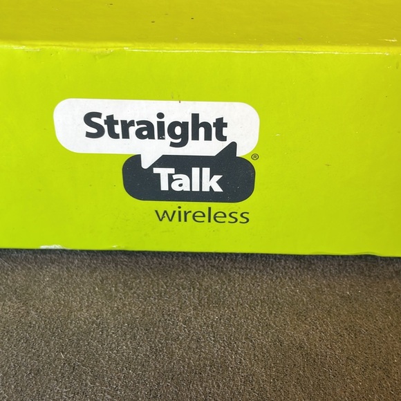 New LG Straight Talk Flip Phone 8GB Classic Model STLGL125DCPWP No Contract Data - Picture 5 of 7